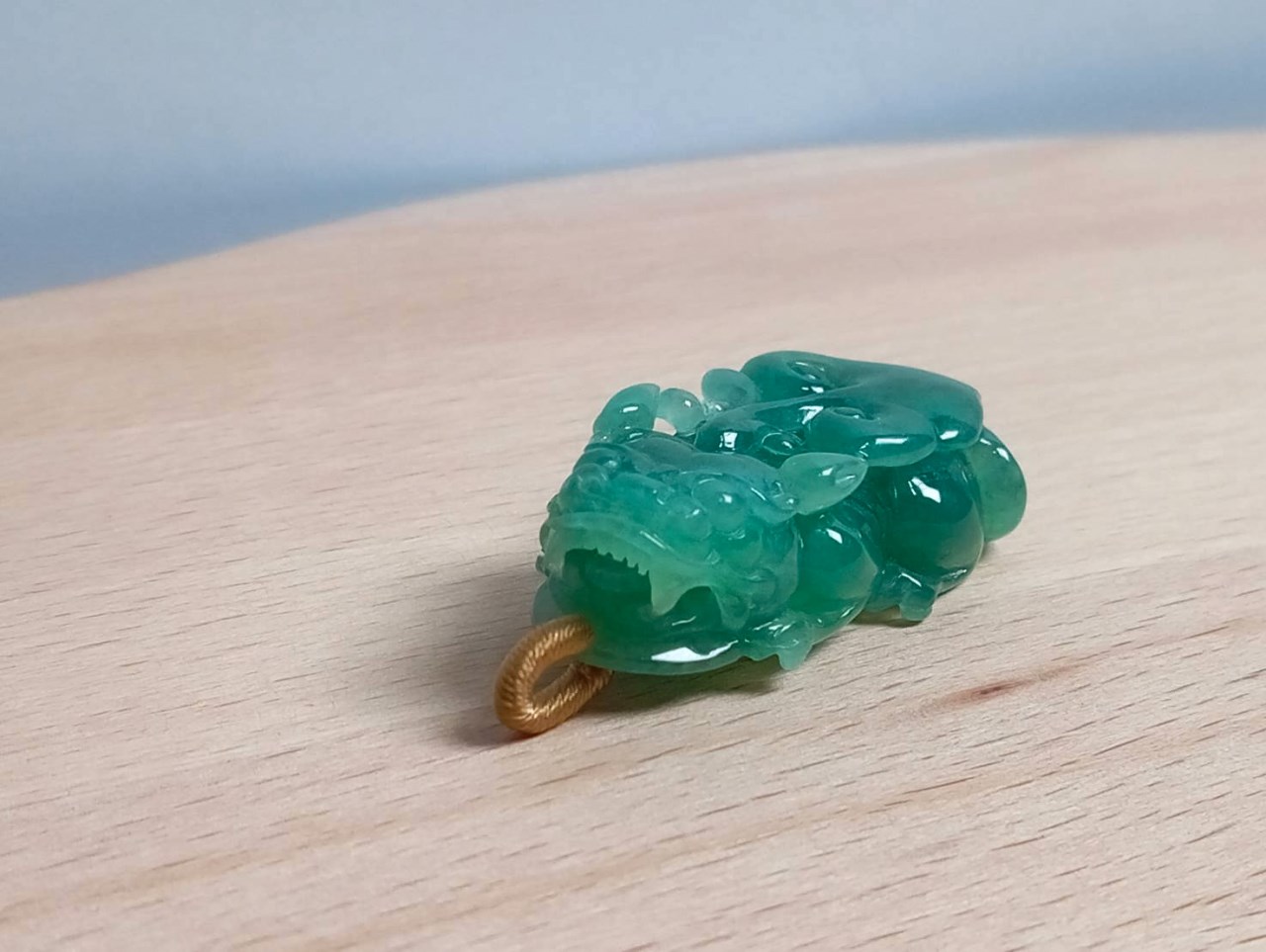 A09高冰種翠綠色 貔貅
