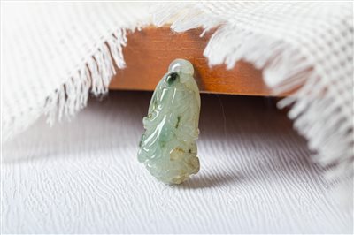黃加綠翡翠百財玉墜